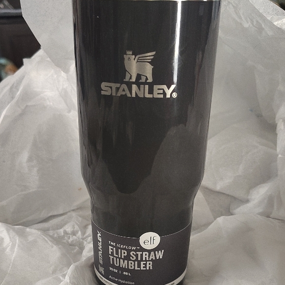 Stanley Charcoal Flip Straw Tumbler - Picture 3 of 7